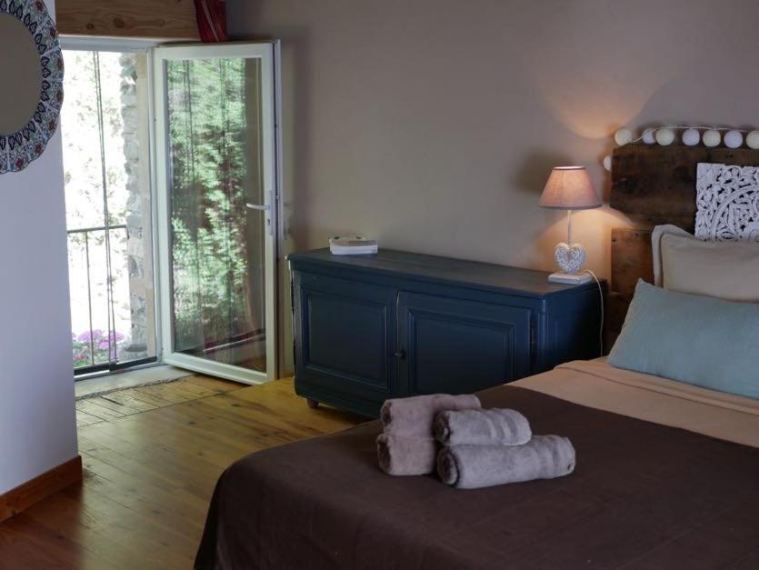 Bed and Breakfast Les Jardins De Lumiere Brusque Екстер'єр фото