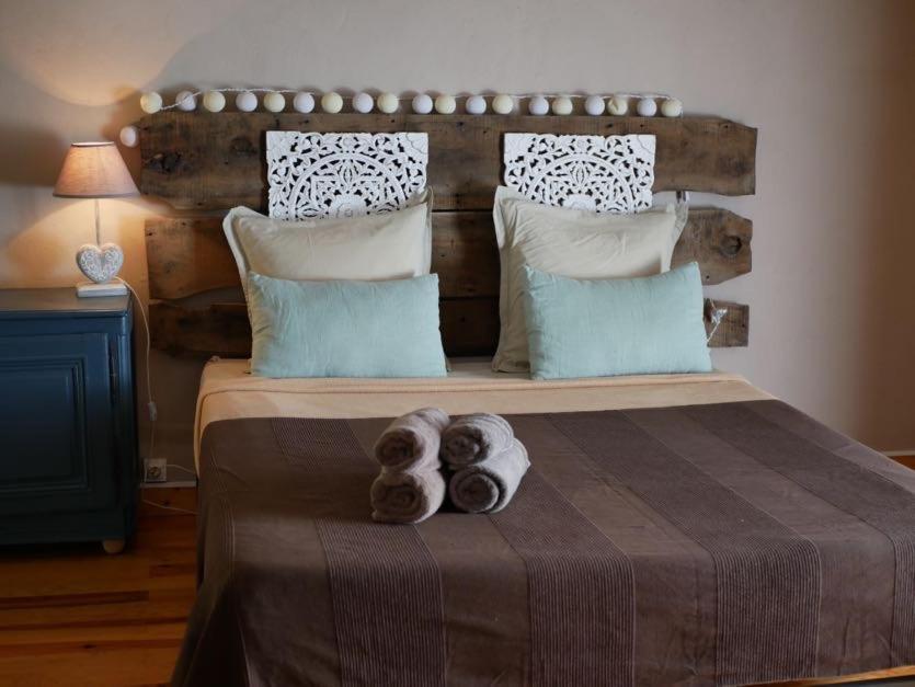 Bed and Breakfast Les Jardins De Lumiere Brusque Екстер'єр фото